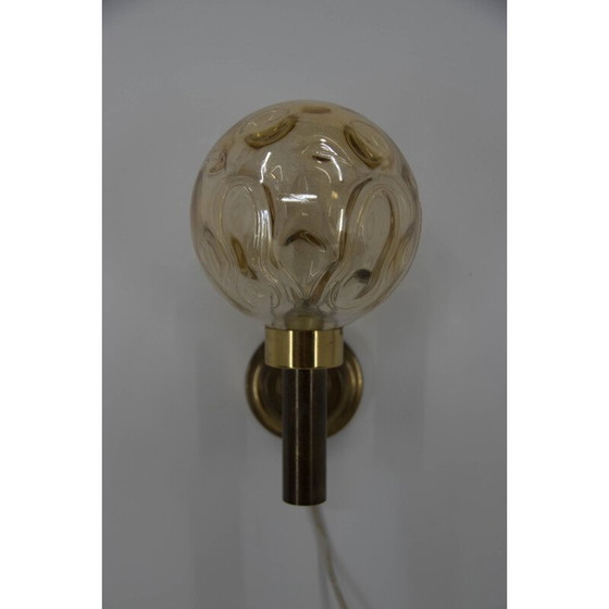 Image 1 of Paire d'appliques vintage en laiton et verre fumé, Danemark 1970