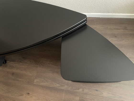 Image 1 of Table basse flexible Leolux Noir