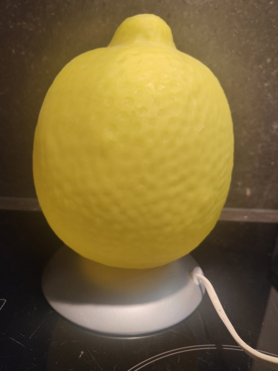 Image 1 of Lampe de table en forme de citron d'Ikea