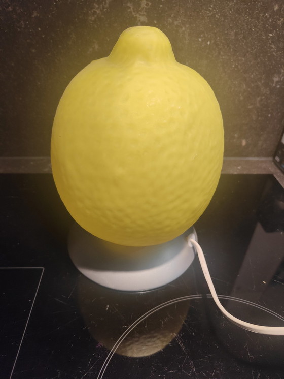 Image 1 of Lampe de table en forme de citron d'Ikea
