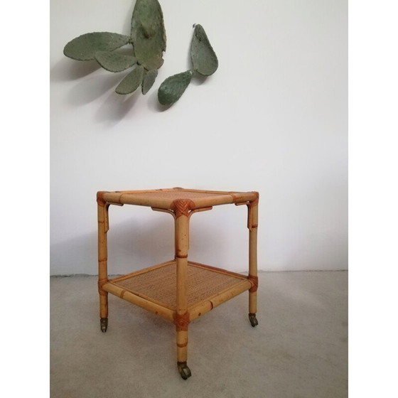 Image 1 of Table de service vintage avec roues et deux étagères en rotin et bambou, Italie 1970