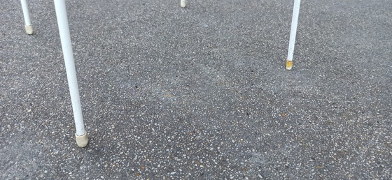 Image 1 of Ensemble de 3 tabourets en fil de fer vintage