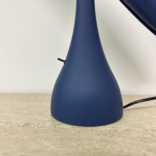 Lampe postmoderne bleu héron par Isao Hosoe pour Luxo, 1980's