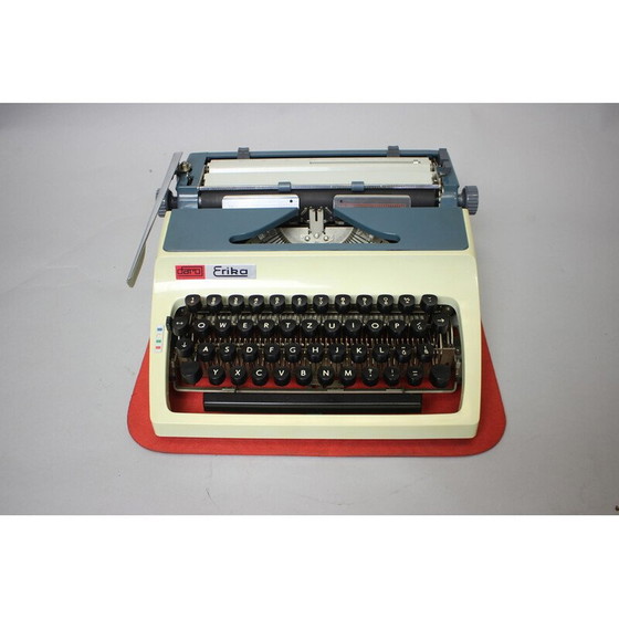 Image 1 of Machine à écrire vintage Daro erika, Allemagne 1965