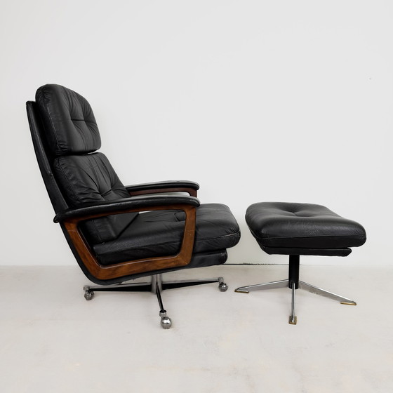 Image 1 of Lübke Lounge Chair avec ottomane en cuir noir, années 1960