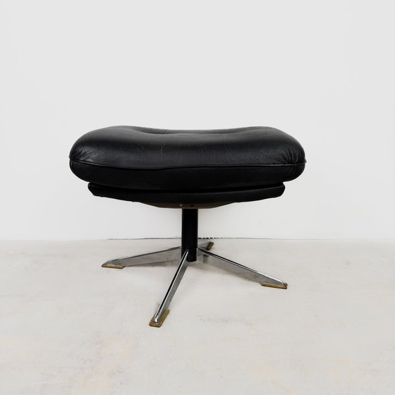 Image 1 of Lübke Lounge Chair avec ottomane en cuir noir, années 1960