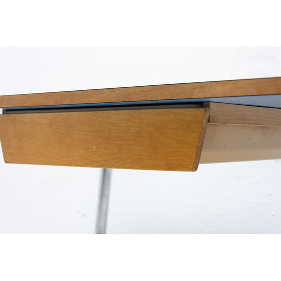 Image 1 of Bureau en formica du milieu du siècle, Tchécoslovaquie Années 1960