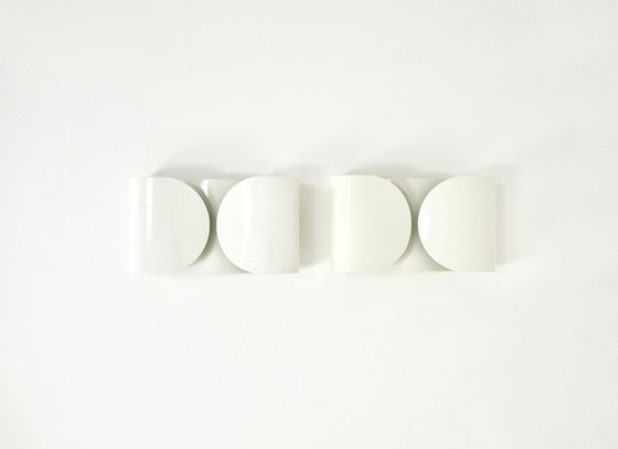 Image 1 of Appliques Foglio blanches par Tobia & Afra Scarpa pour Flos, 1960S, ensemble de 2