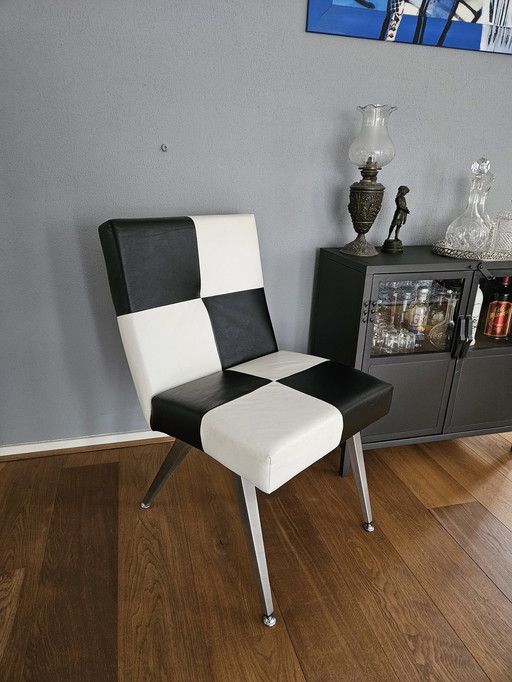 Chaise Hilberts noir et blanc en cuir