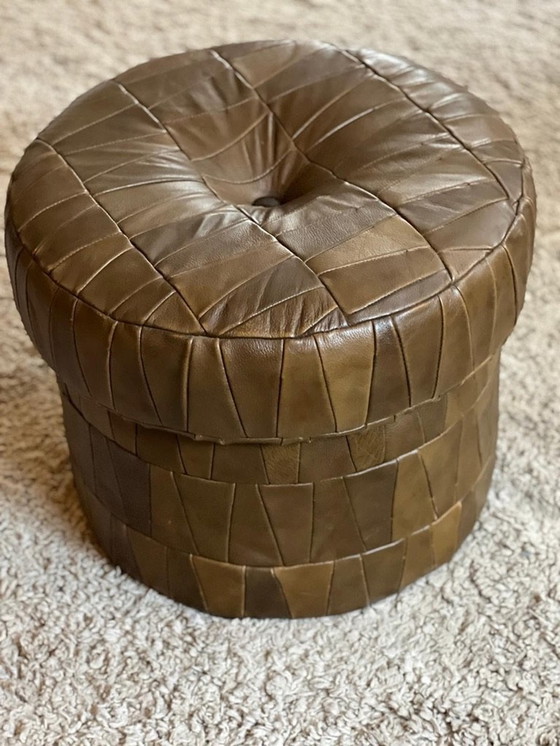 Image 1 of Pouf / Coffre En Patchwork De Cuir Kaki De Sede Modèle "Champignon" 1970