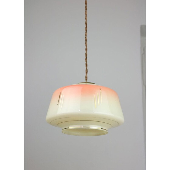 Image 1 of Lampe suspendue vintage saumon en verre et laiton