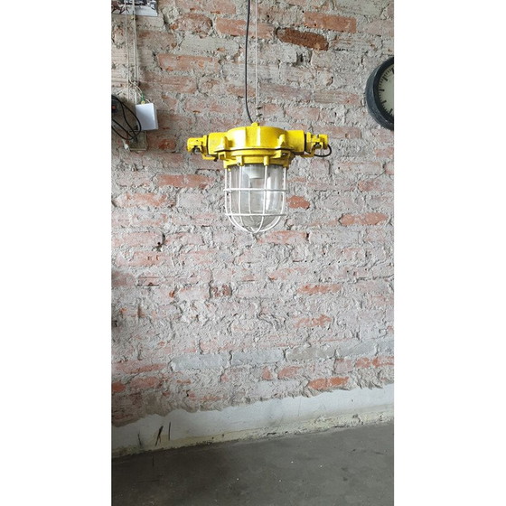 Image 1 of Lampe suspendue étanche à l'air, 1990