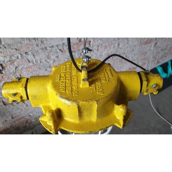 Image 1 of Lampe suspendue étanche à l'air, 1990