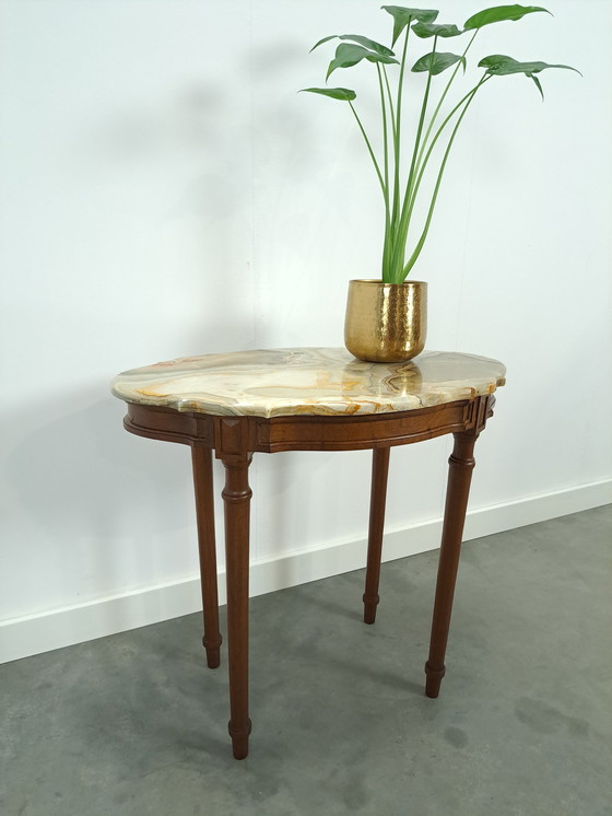 Image 1 of Ancienne table en bois avec plateau en marbre de France