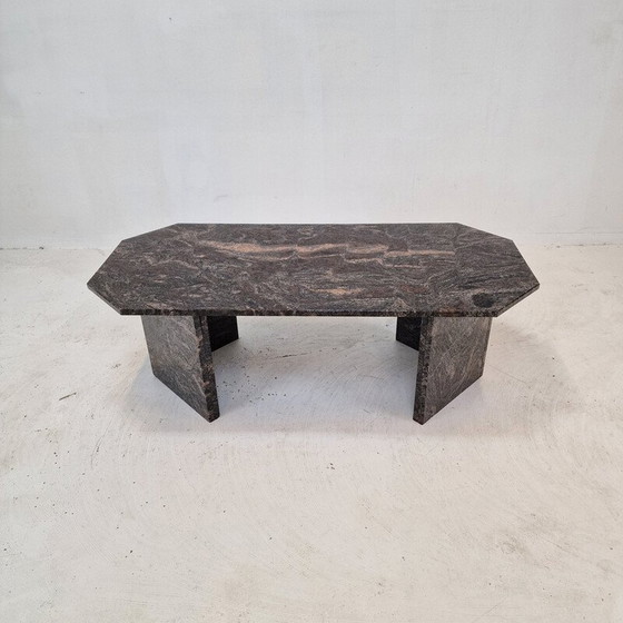 Image 1 of Table basse vintage italienne en granit, années 1980