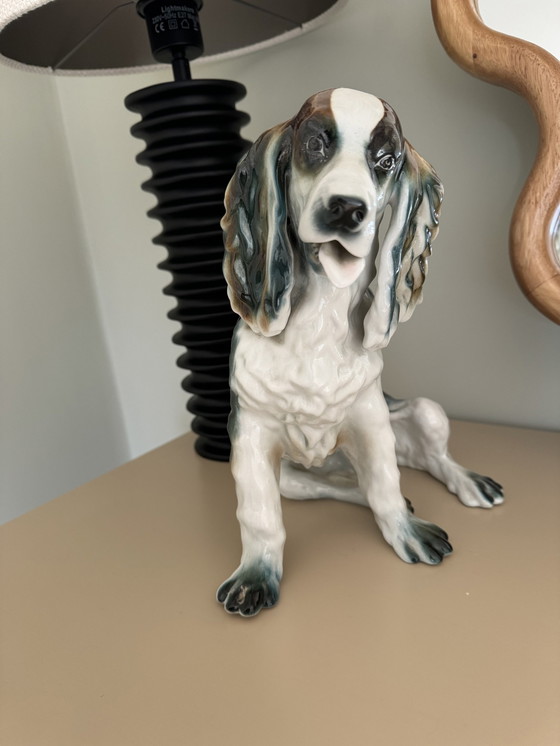 Image 1 of Statue de chien en porcelaine