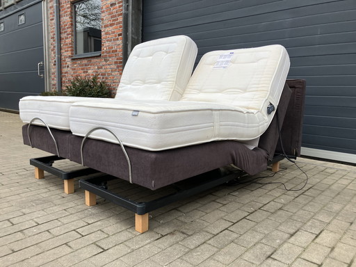 Luxury Auping Boxspring 180X200, entièrement électrique, matelas et tête de lit inclus