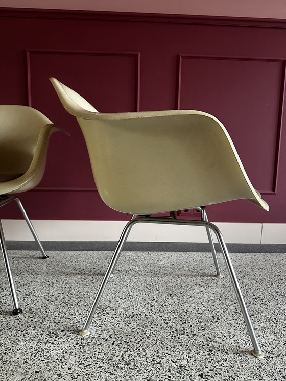 Image 1 of 2x Charles & Ray Eames Chairs "SAX" en fibre de verre pour Herman Miller 1970