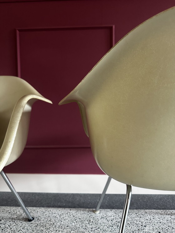 Image 1 of 2x Charles & Ray Eames Chairs "SAX" en fibre de verre pour Herman Miller 1970