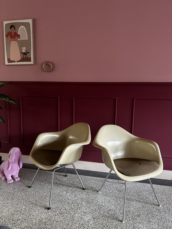 Image 1 of 2x Charles & Ray Eames Chairs "SAX" en fibre de verre pour Herman Miller 1970