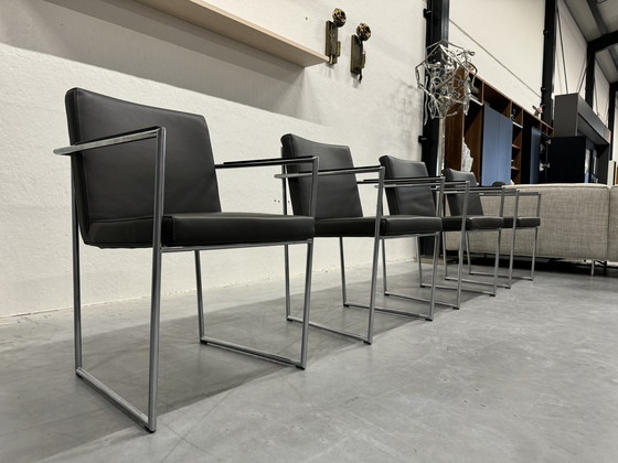 Image 1 of 4 chaises de salle à manger Harvink Dash en cuir gris