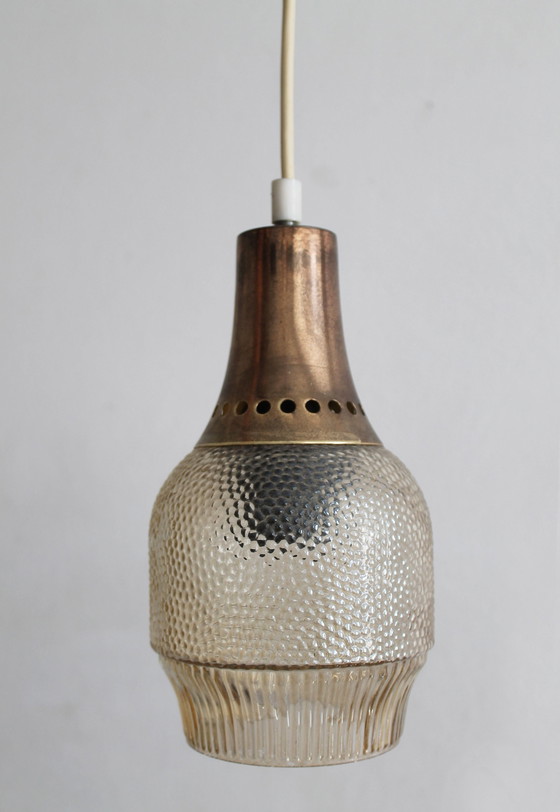 Image 1 of Lustre de plafond suspendu des années 1960