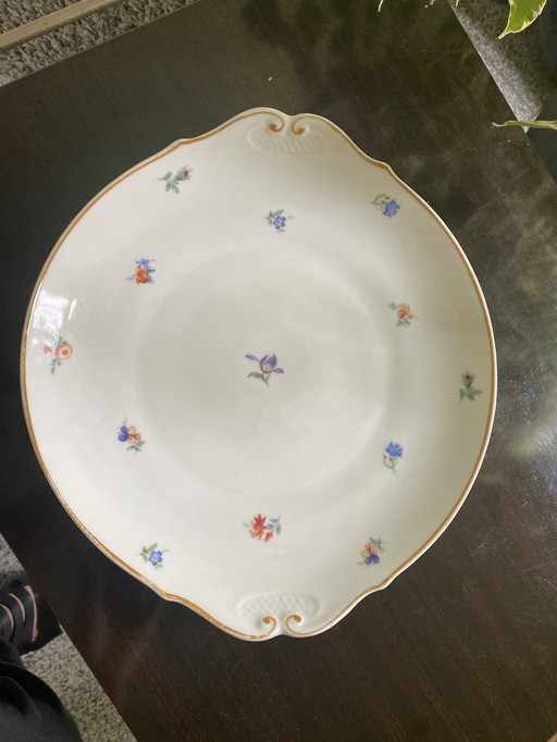 Plat Ou Assiette En Porcelaine 