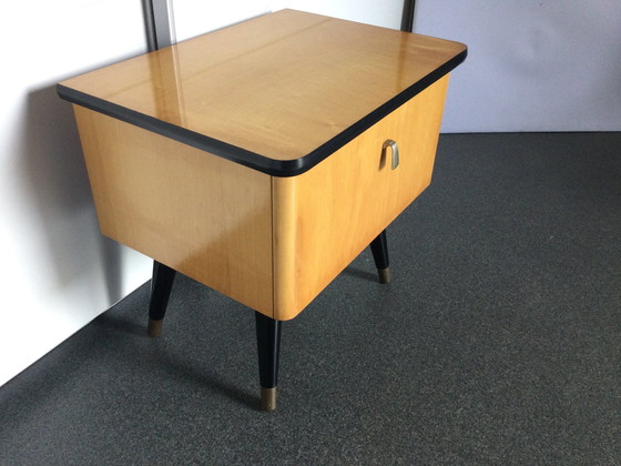 Image 1 of Table de chevet vintage