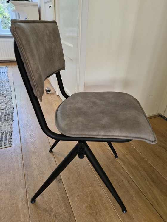 Image 1 of Chaises de table de salle à manger industrielles en cuir gris urbain, 6 pièces.