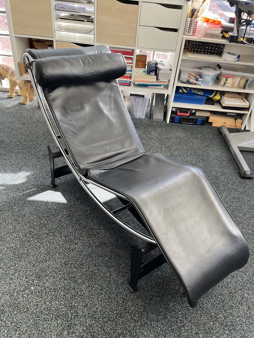 Lc 4 Cassina par Le Corbusier