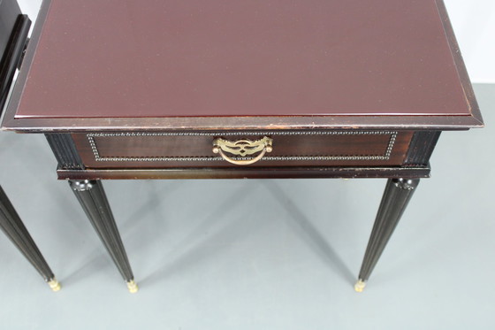 Image 1 of Paire de tables de nuit italiennes en bois des années 1950