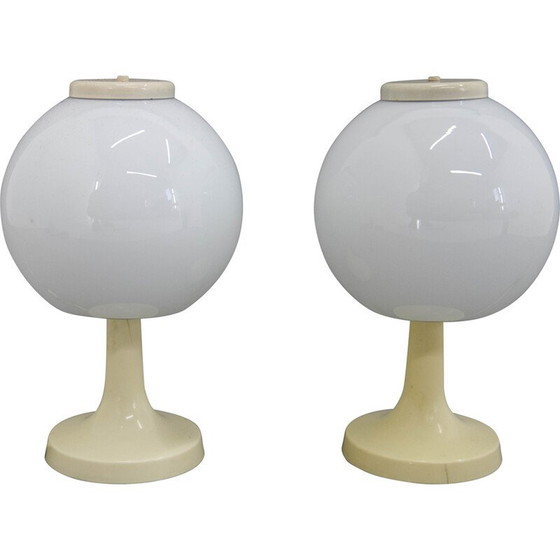 Image 1 of Paire de lampes de table vintage en verre au lait et plastique, Tchécoslovaquie 1970