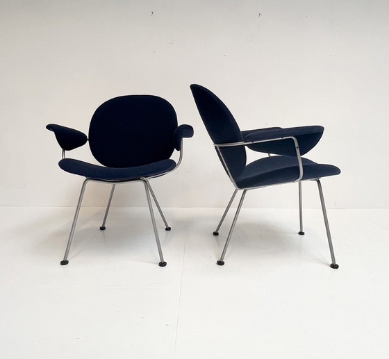 Image 1 of Fauteuil Kembo bleu foncé de W.H. Gispen (par pièce), après 2000