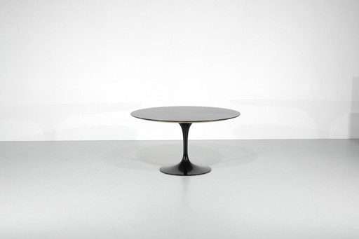 Table " Tulipe " En Bois Par Eero Saarinen Pour Knoll International, Usa 1958.