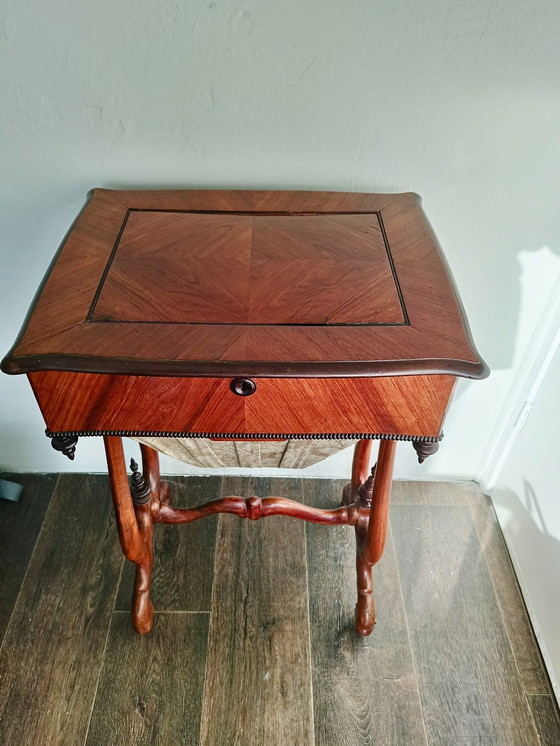 Image 1 of Meuble de couture français ancien