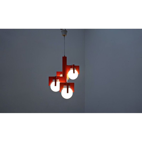 Image 1 of Lampe suspendue vintage en bois laqué rouge et opaline, Italie 1970
