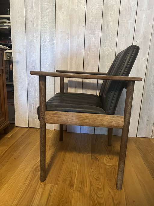 Dollar Mobler Fauteuil Par Sven Ivar Dysthe