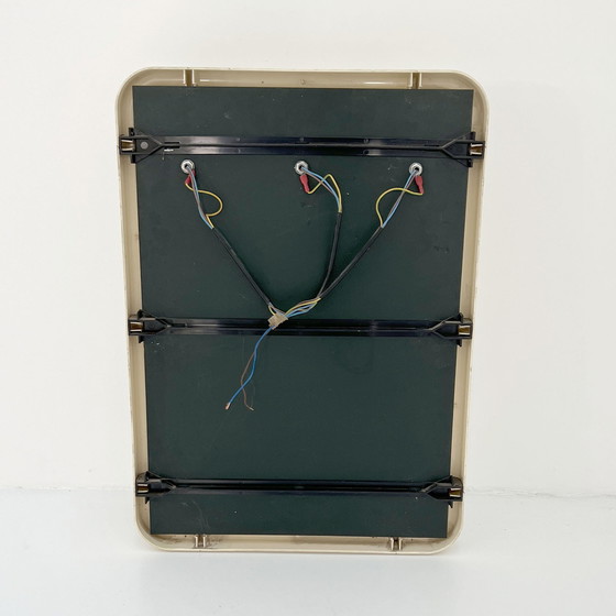 Image 1 of Miroir de toilette crème en plastique, 1970S