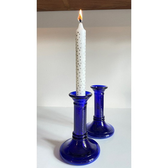 Image 1 of Paire de chandeliers vintage en verre bleu