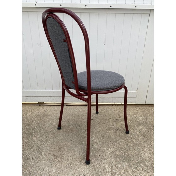 Image 1 of Chaise de restaurant bistro vintage en métal bordeaux et tissu gris, 1990