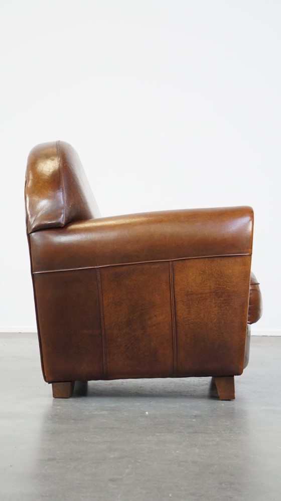 Image 1 of Grand fauteuil design en peau de mouton