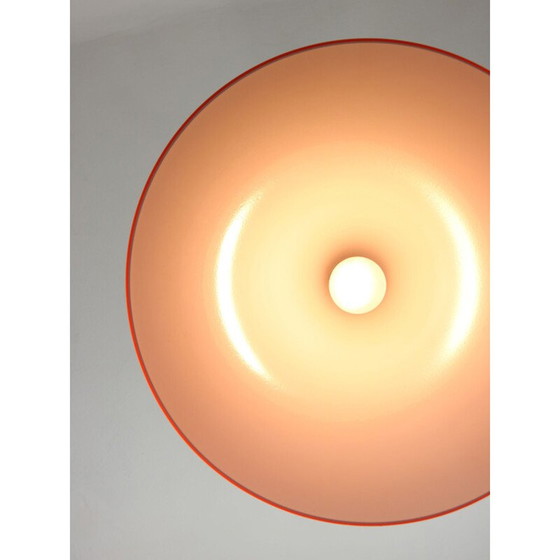 Image 1 of Lampe suspendue vintage en plexiglas orange et laiton, Italie 1960