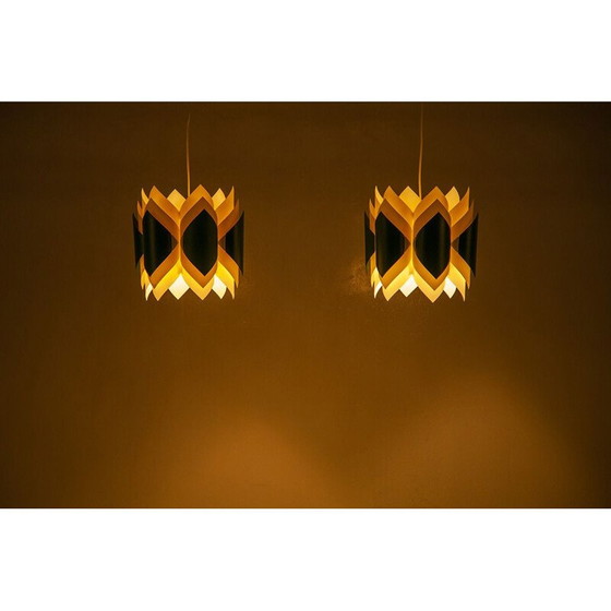 Image 1 of Paire de lampes suspendues vintage en acrylique vert et blanc par Lars Schiøler pour Hoyrup, Danemark 1960