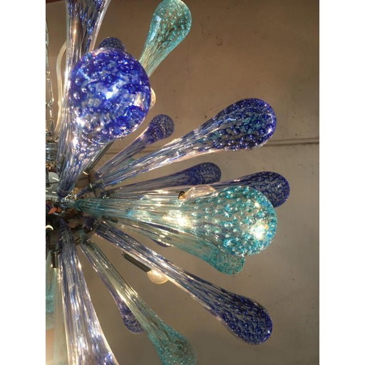 Lustre Spoutnik en verre de Murano avec gouttes d'air bleues et cadre métallique Kromo