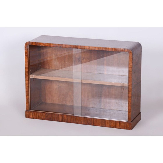 Image 1 of Bibliothèque Vintage Art Déco en noyer et verre, Tchécoslovaquie 1930