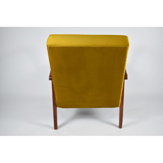 Image 1 of Fauteuil vintage polonais b-04, velours doré 1970
