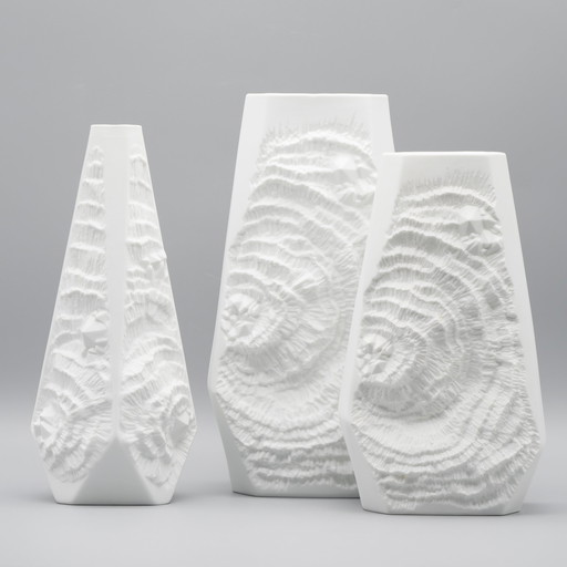 Manfred Frey Ak Kaiser Vase en porcelaine bisque Fossil Ammonit Relief Op Art Trio