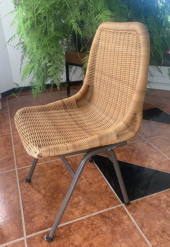 Image 1 of Chaise de salle à manger design en rotin