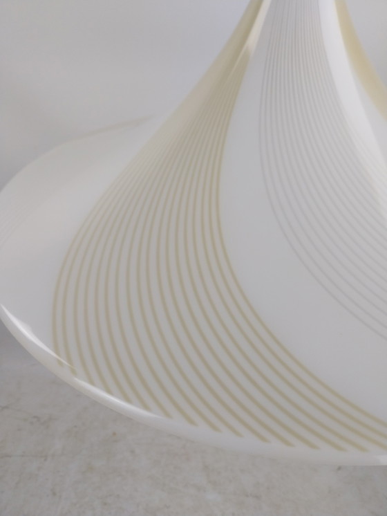 Image 1 of 1 X Lampe pendante à chapeau de sorcière en plastique 1980's 55cm de diamètre