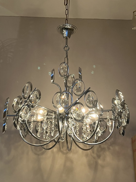 Image 1 of Lustre de l'âge de l'espace des années 60, cadre chromé, cristal en parfait état